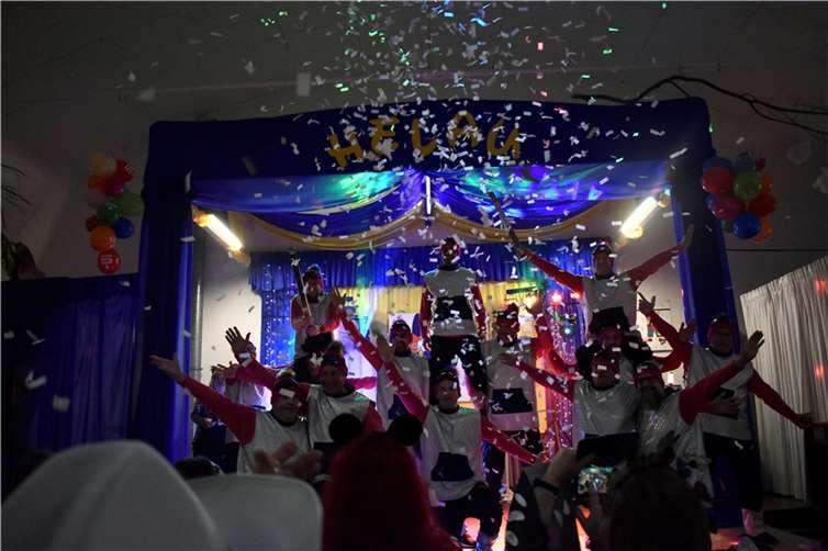 Das Männerballett mit dem Tanz „Skifooooan bis zum Apres Ski“.