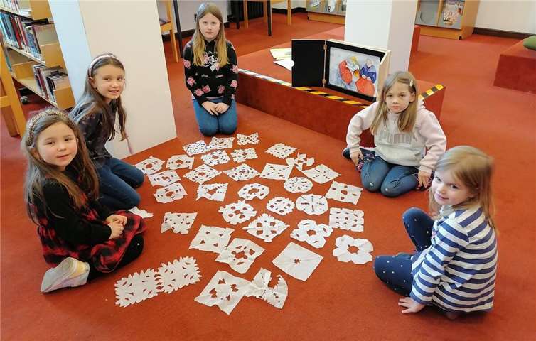 Das Märchen „Frau Holle“ stand im Mittelpunkt.  Foto: Irina Hanswin