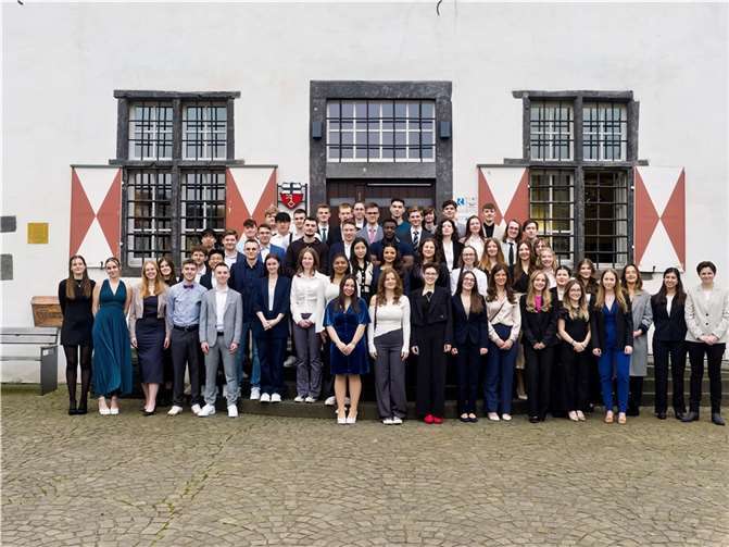 Das Martinus-Gymnasium Linz feiert den Abiturjahrgang 2024. Quelle: MGL