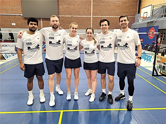 Das Meisterteam vor dem Spiel in Jena (v.li.): Akash Alok, Oliver Schmidt, Toni Remakulus, Sarah Pinnen, Thilo Mund und Michi Nonn.Foto: Ralf Kämpf