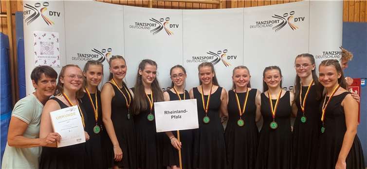 Das Mittelrhein-Gymnasium sichert sich den 3. Platz beim bundesweiten Tanzwettbewerb. Quelle: Mittelrhein-Gymnasium