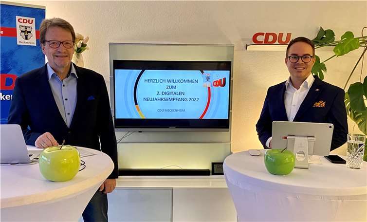 Das Moderatorenduo beim CDU-Neujahrsempfang: Stadtverbandsvorsitzender Rainer Friedrich (im Bild links) und Fraktionschef Joachim Kühlwetter.  Foto: privat