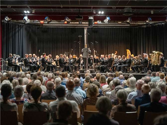 Das Musikkorps der Bundeswehr aus Siegburg begeisterte die Zuhörerinnen und Zuhörer.  Fotos: Bürgerverein Meckenheim e.V.