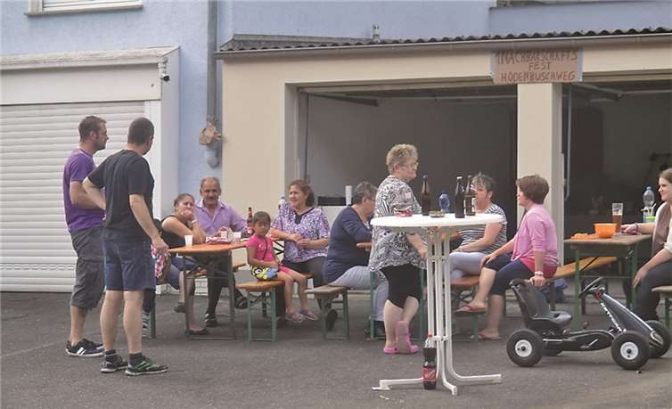 Das Nachbarschaftsfest Hödenbuschweg bringt die Anwohner zusammen. privat