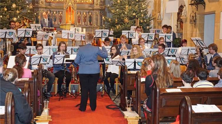 Das Nachwuchsorchester präsentierte sein Können unter der Leitung von Anna-Lena Kopp.STUKO