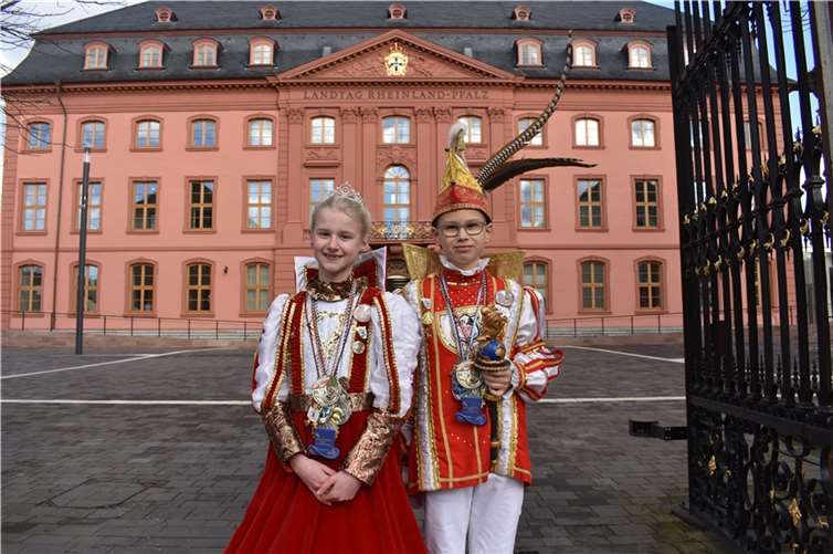Das Nauorter Kinderprinzenpaar Mina I. und Joris I. war zu Gast im Mainzer Landtag. Foto: privat
