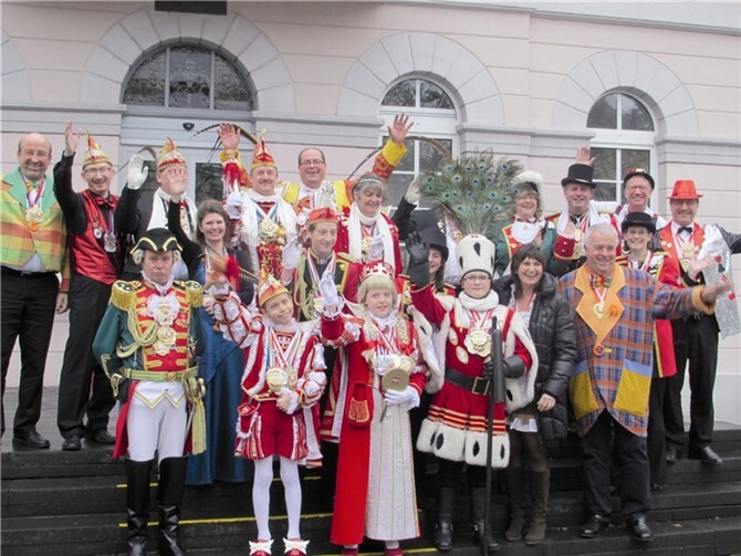 Das Oberwinterer Prinzenpaar überraschte die Karnevalisten. privat