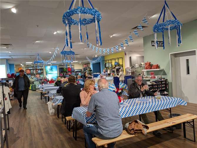 Das Oktoberfest bei Moses lockte auch in diesem Jahr mit bayrischen Schmankerln.
