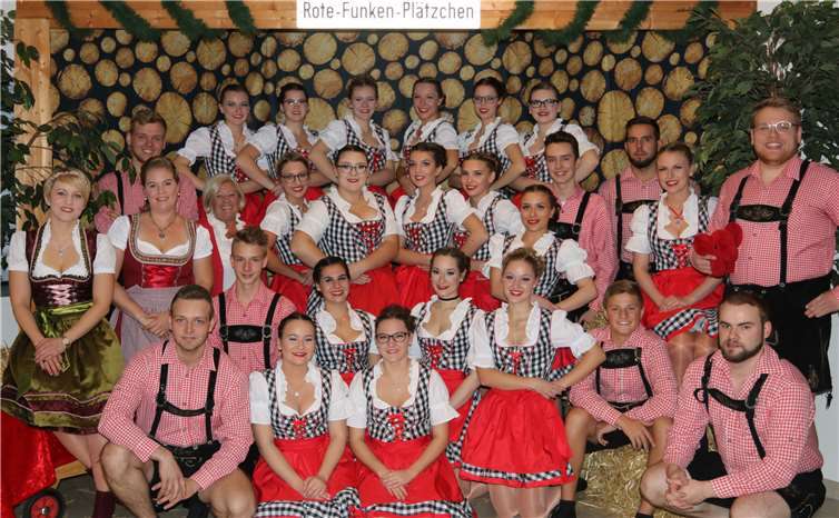 Das Oktoberfest des Tanzcorps Rot-Weiß Vettelschoss war wieder ein voller Erfolg. privat