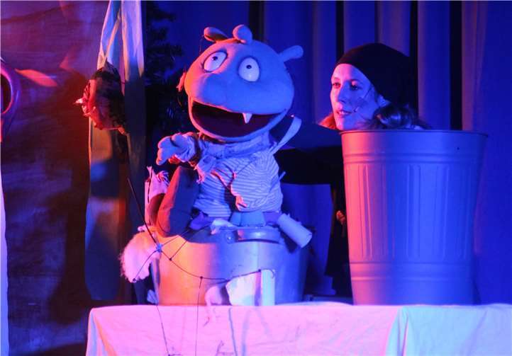 Das Olchi-Kind hat eine tolle Idee. Foto: UP