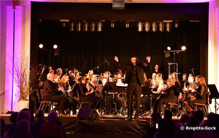 Das Orchester war eines der Highlights des Abends. Foto: Brigitte Seck