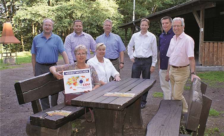 Das Organisationsteam für die Herbstwochen im CDU-Gemeindeverband Weißenthurm (v.l.) Joachim Rünz, Lars Hansen, Gabriele Schmalenbach, Gudrun Kretschmann, Jan Gesau, Horst Hohn, Werner Schumacher, Josef Dötsch.  privat