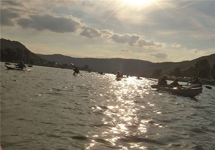 Das Paddeln bot einen schönen Blick auf die untergehende Sonne.