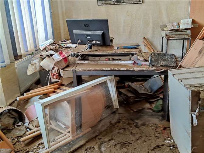 Das Pfarrbüro in Bad Neuenahr nach der Flut.  Foto: privat