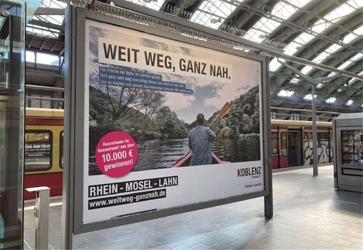 Das Plakat der Lahn am Berliner Ost-Bahnhof. Foto: Kreisverwaltung des Rhein-Lahn-Kreises