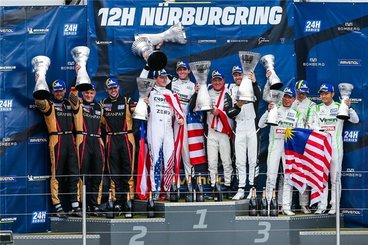 Erfolgreiche Premiere der Michelin 12H Nürburgring