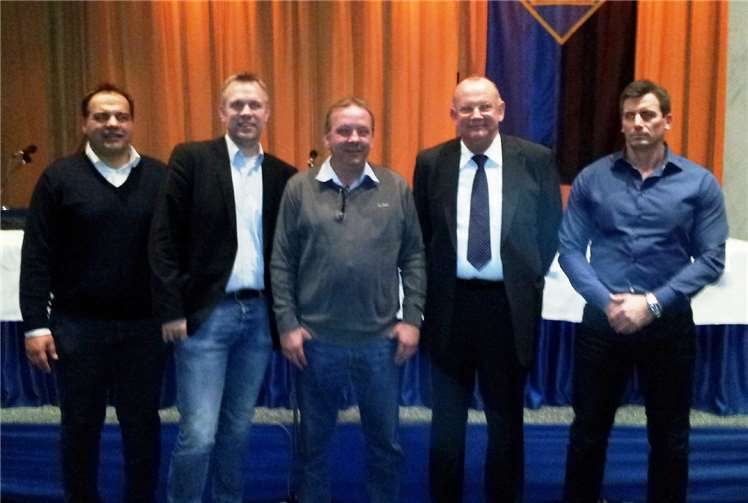 Das Präsidium der TuS Koblenz: v.li. Dirk Feldhausen (Vizepräsident für Finanzen), Nils Wiechmann (Präsidiumsmitglied für Kommunikation), Hans-Werner van Heesch (Vizepräsident), Prof. Dr. Werner Hecker (Präsident) und Dirk Laux (Präsidiumsmitglied für Sport). Es fehlt: Arnd Gelhard (Präsidiumsmitglied für Jugend).privat