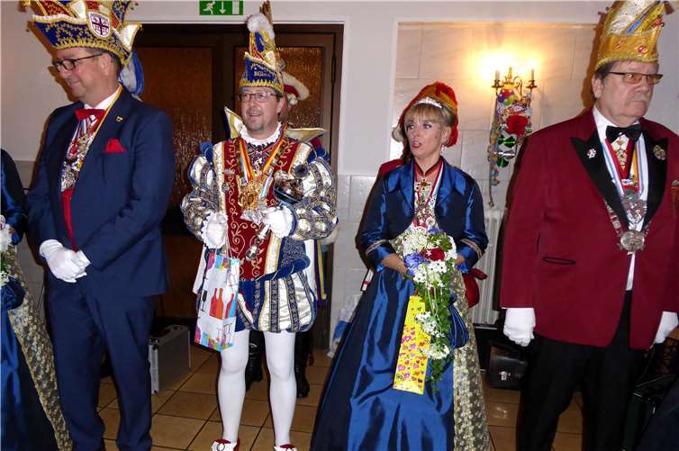 Das Prinzengefolge war auch zu Gast. privat