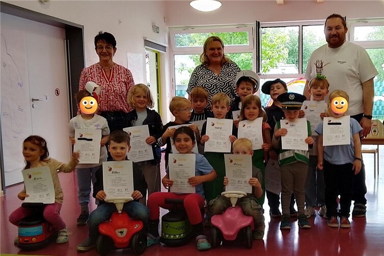 Das Projekt ist geschafft und die Schauspieler sind mächtig stolz.