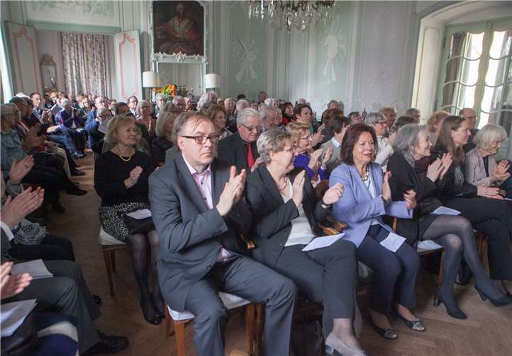 Das Publikum im Grünen Salon der Burg Morenhoven war restlos begeistert.