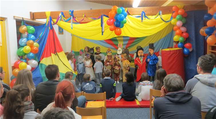 Das Publikum war begeistert von der Vorstellung im Rüscheider „Zirkus“. Foto: privat