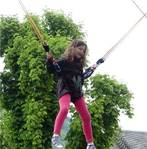 Das „Quadro-Bungee-Trampolin“ war erwartungsgemäß wieder einer der beliebtesten Anlaufpunkte für die Kids.