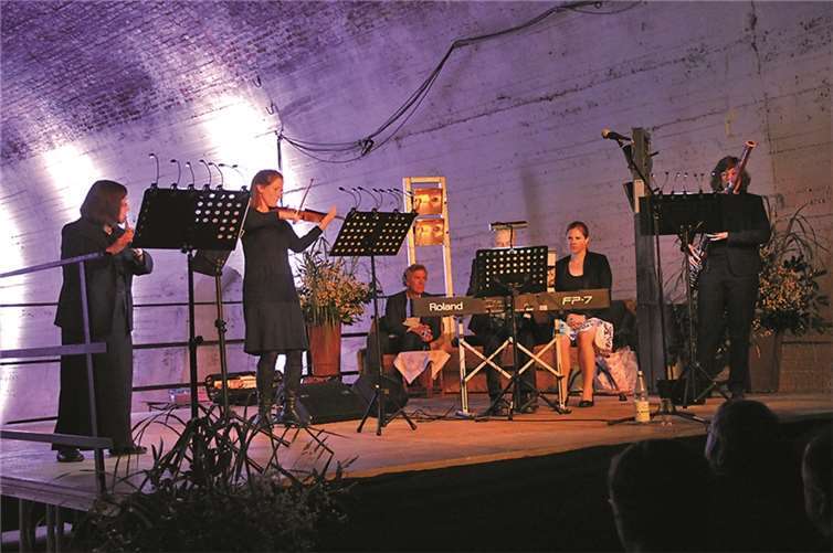 Das Quartett des Abendkonzerts „Turbulenzen, Musik und Texte“, brachte Werke von G.P. Telemann, W.A. Mozart und P. Hindemith zu Gehör. -STUHA-