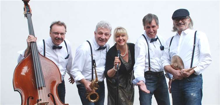 Das Quintett rund um Heike Kraske präsentiert eine vielseitiges Auswahl deutschsprachiger Lieder.Foto: privat