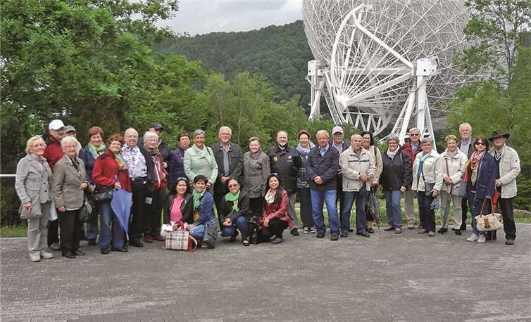 Das Radioteleskop Effelsberg gehört mit circa 100 Metern Durchmesser zu den Größten der Welt.privat