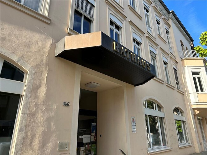 Das Rathaus in Bad Neuenahr. Foto: ROB
