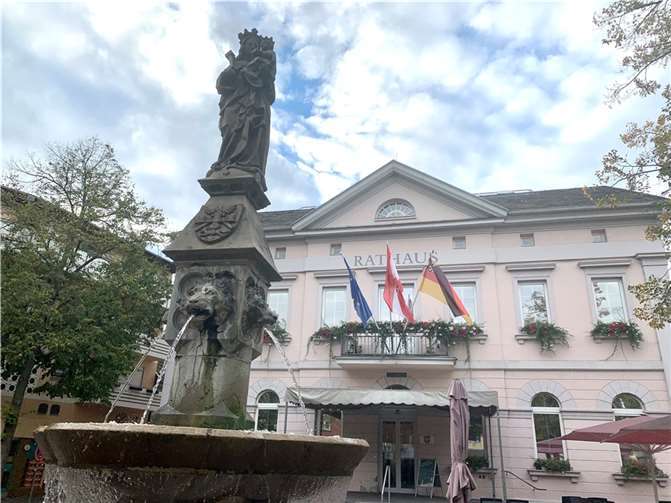 Das Rathaus in Remagen: Wie schützen sich die Verwaltungen vor unbefugten Zugriffen von außen?  Foto: ROB