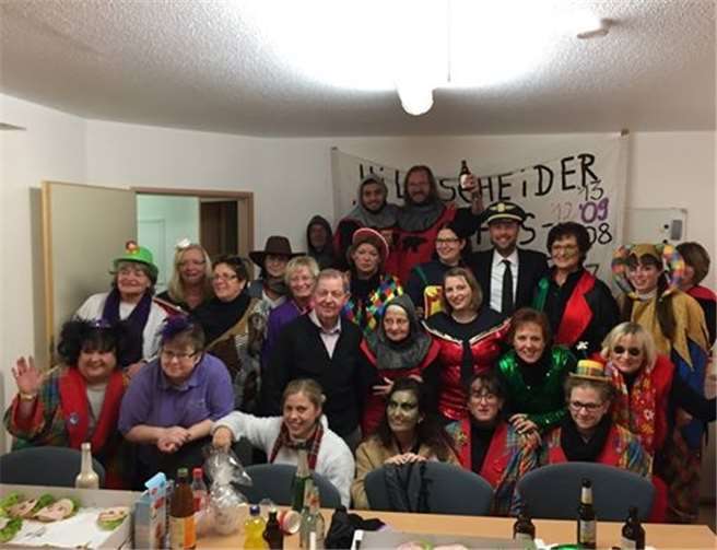 Das Rathaus wurde erfolgreich von den Möhnen eingenommen. privat