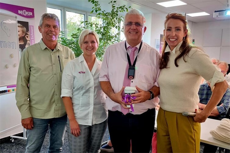 Das Referententeam des Tinnitus Zentrums Koblenz (von links): Dipl.-Psych. Christian Fritze-Dessauer, Hörakustikmeisterin Caroline Juferew und Dr. med. Frank Matthias Rudolph sowie Eva Keil-Becker, Geschäftsführung von BECKER Hörakustik.