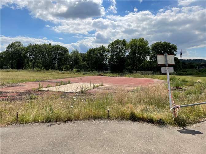 Das Rhein-Ahr-Stadium ein Jahr nach der Flut.  Foto: ROB