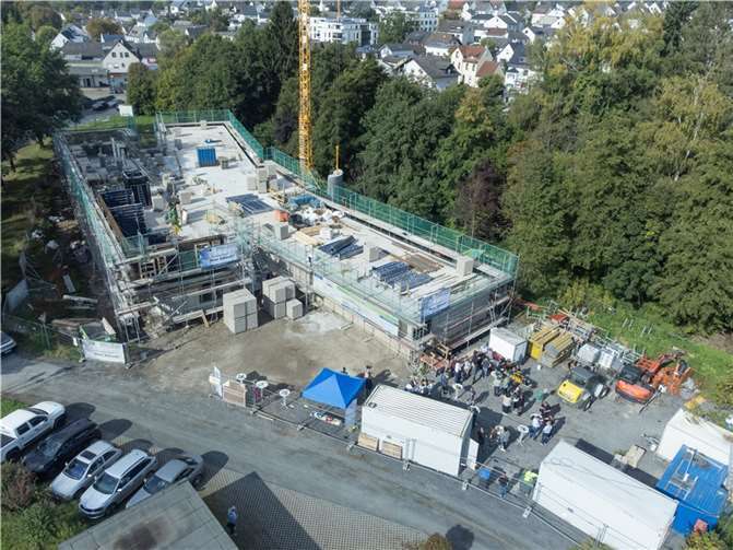 Das Richtfest konnte schon Ende September gefeiert werden.  Foto: Rainer Claaßen/www.cla-r.de