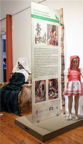 Das Rotkäppchen aus dem Märchen.