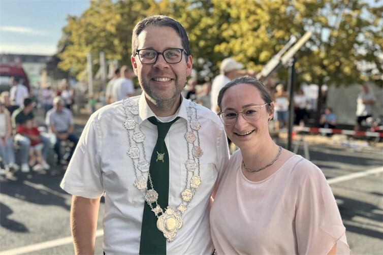 Das Rübenacher Königspaar 2026/27: Stefan und Sarah Hain