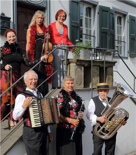 Das Salon Ensemble BEDA gibt ein Benefizkonzert mit Caféhausmusik der 20er Jahre. Foto: Jan Grell