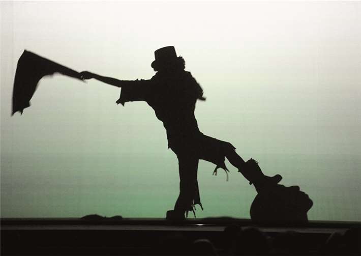 Das Schattenspiel entführte dabei in eine spannende Welt.