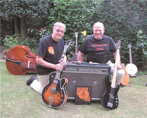 Das Schellack-Duo wird den Gästen, egal ob schwimmend oder nicht, zum Abschluss der Schwimmbadsaison noch mal kräftig einheizen. privat
