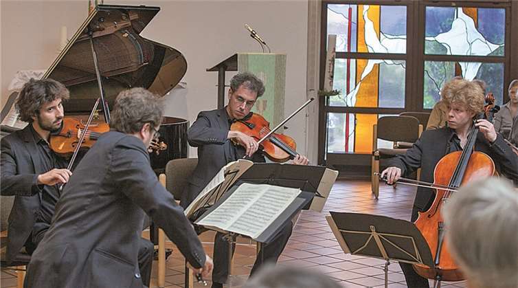 Das Schnitzler-Quartett glänzt mit einer exzellenten Aufführung beim Kammerkonzert im Dietrich-Bonhoeffer-Haus in Odendorf. Jost