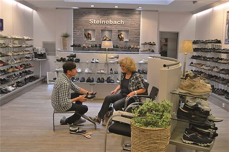 Das Schuhhaus ist spezialisiert auf Schuhe für das Wohl der Füße. Für die Beratung nimmt man sich sehr viel Zeit. U.Weiner