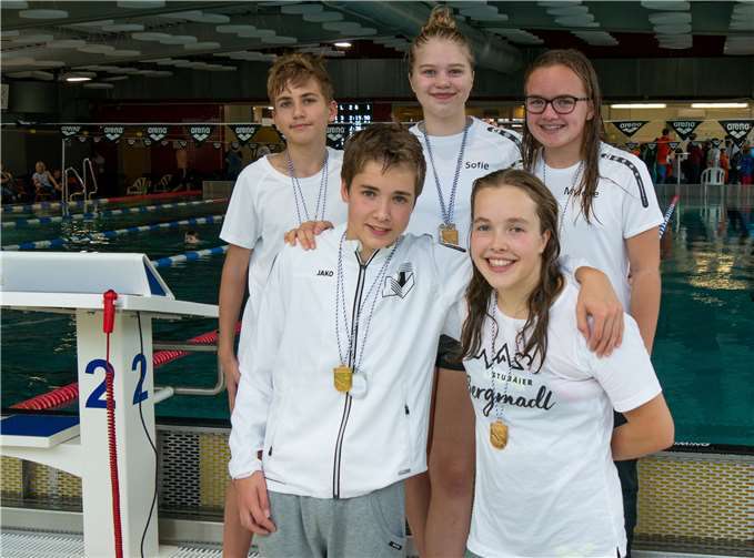 Das Schwimmteam des TV Rheinbach in Bergheim.Foto: privat