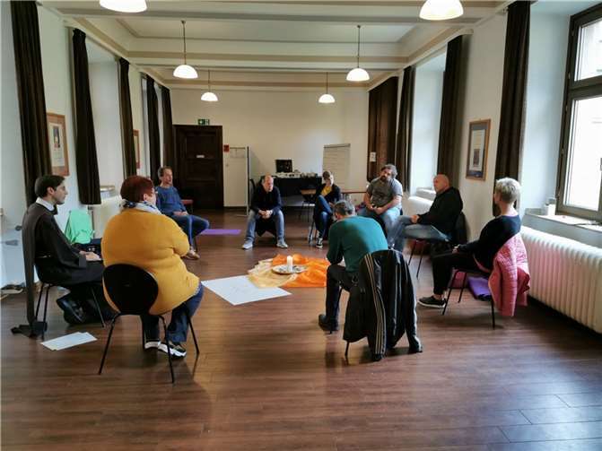 Das Seelsorgeteam von Ebernach hatte die Mitarbeitenden zu einer kleinen Auszeit in Kloster Himmerod eingeladen.Quelle: Kloster Ebernach