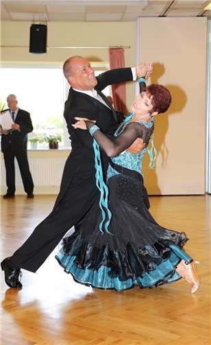 Das Siegerpaar Hartmut Brosell und Marianne Hansen.  Klaus Reichert