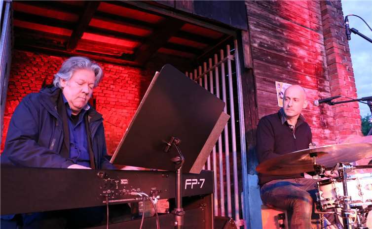 Das Smart Jazz Duo bei der Auftaktveranstaltung.Foto: privat