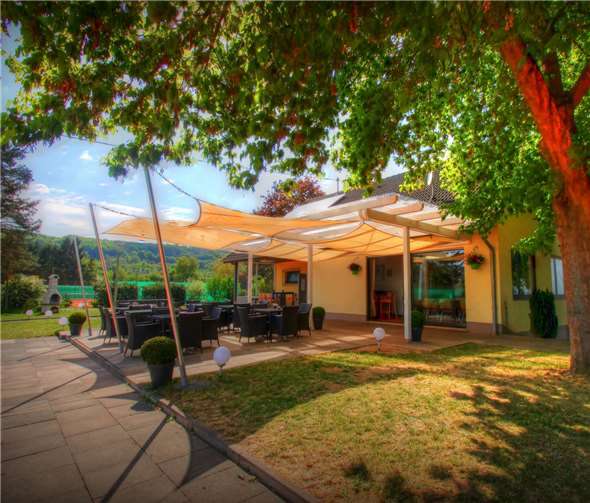 Das Sommerfest auf der Tennisanlagebietet ein buntes Programm für Groß und Klein. privat