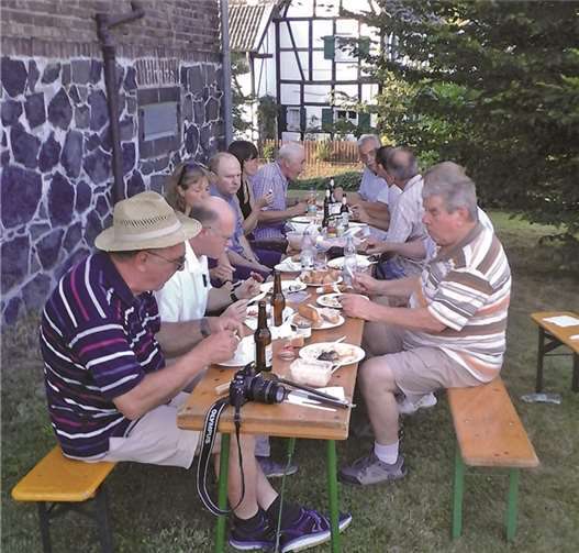 Das Sommerfest der Freien Bürgerliste der Stadt Remagen, Ortsgruppe Unkelbach war eine gelungene Veranstaltung, die im nächsten Jahr wiederholt werden soll. privat