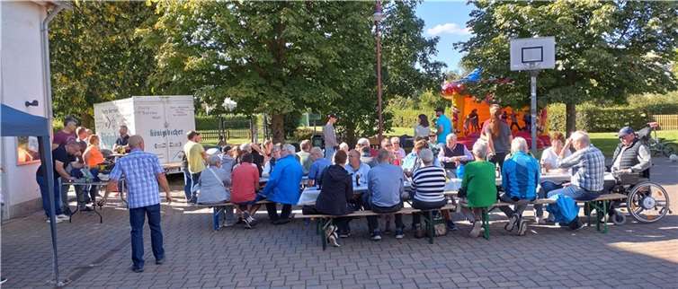 Das Sommerfest lockte viele Besucher.  Foto: privat