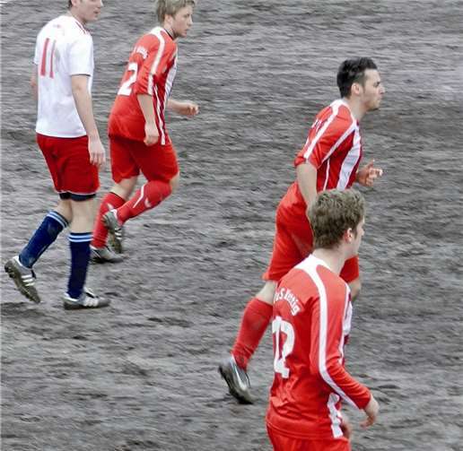 Das Spiel auf schwerem Boden war nicht einfach zu gewinnen. privat